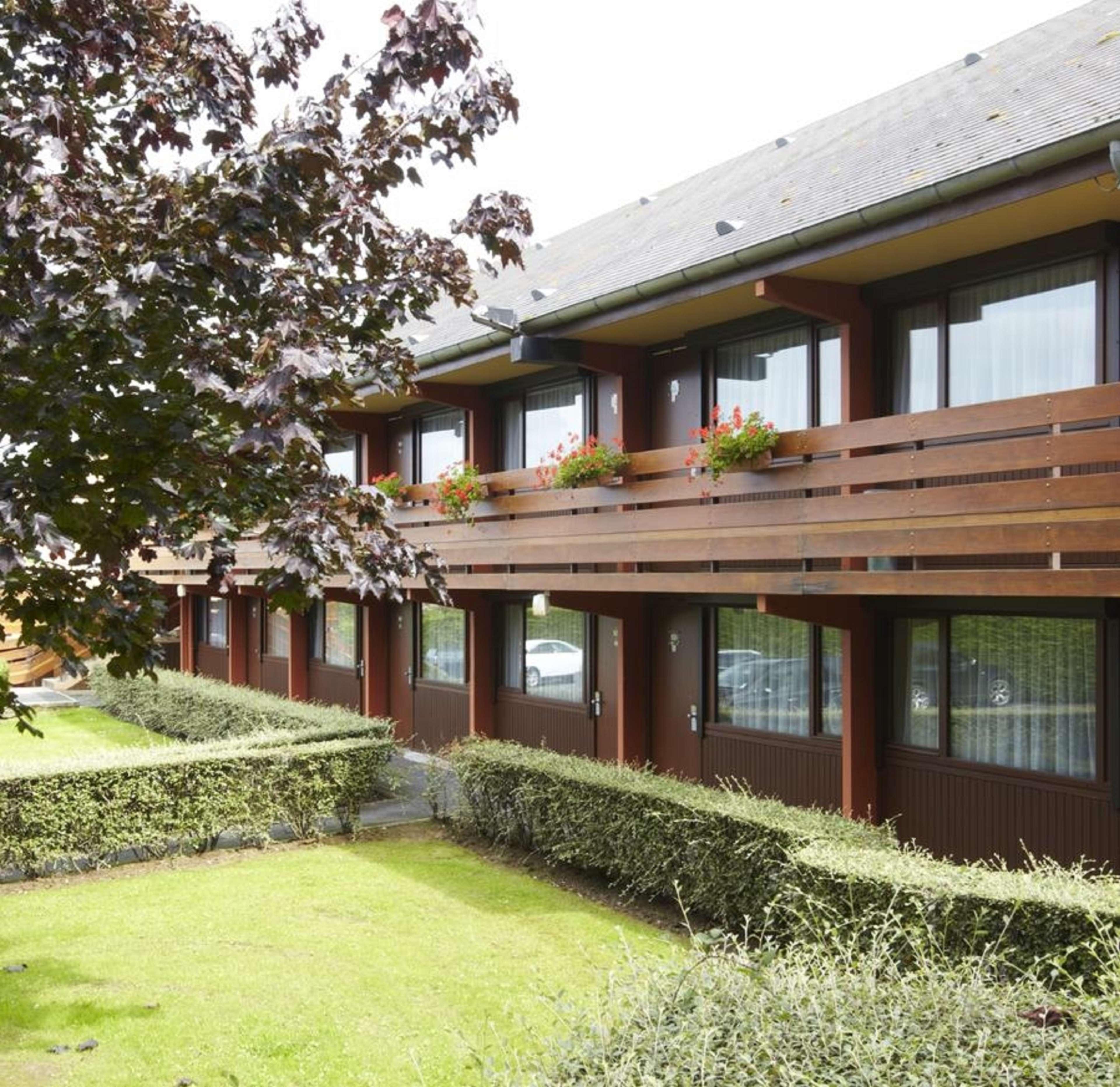 Kyriad Honfleur - La Riviere Saint Sauveur Exterior foto